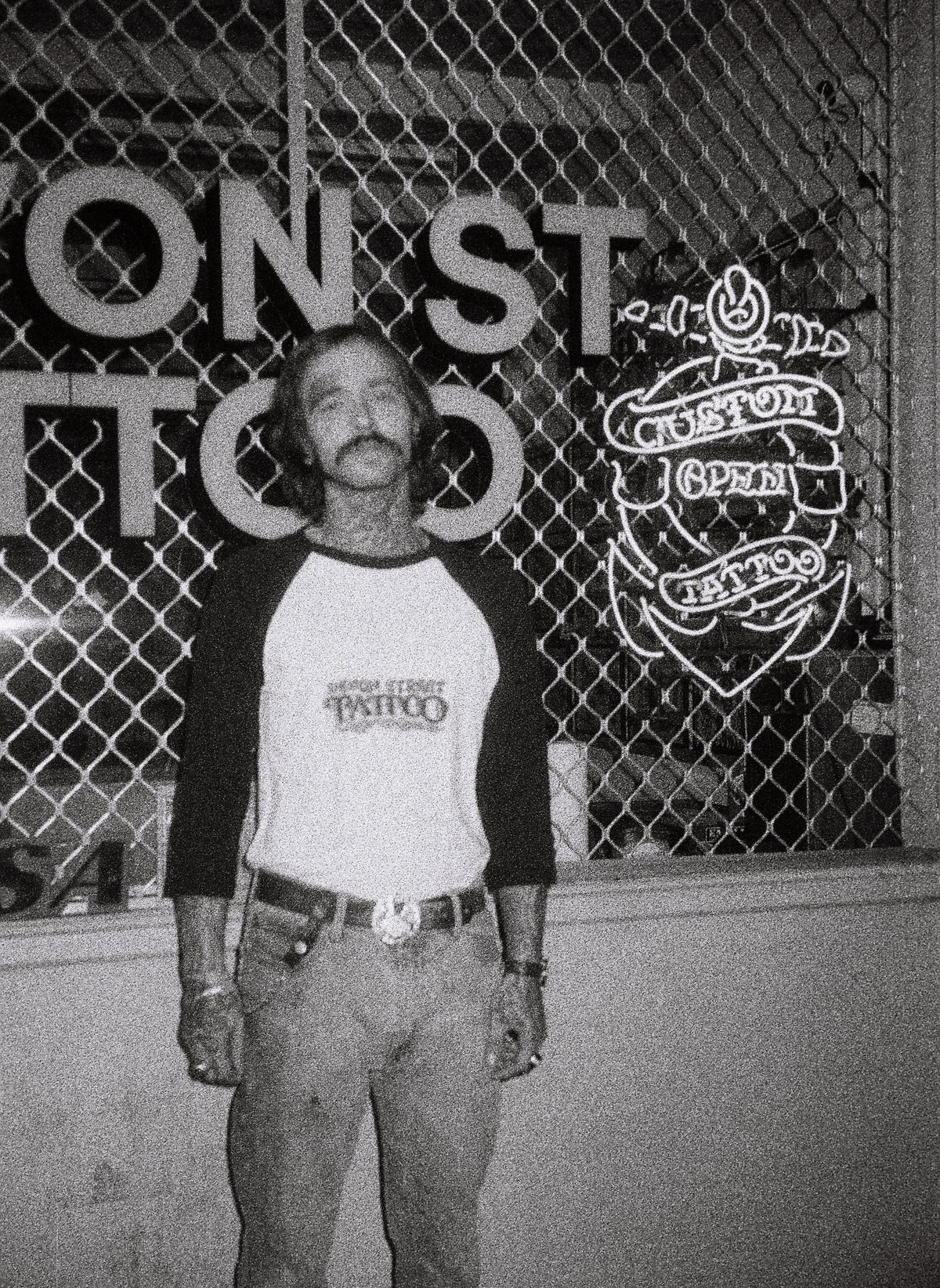 RAGLAN TEE